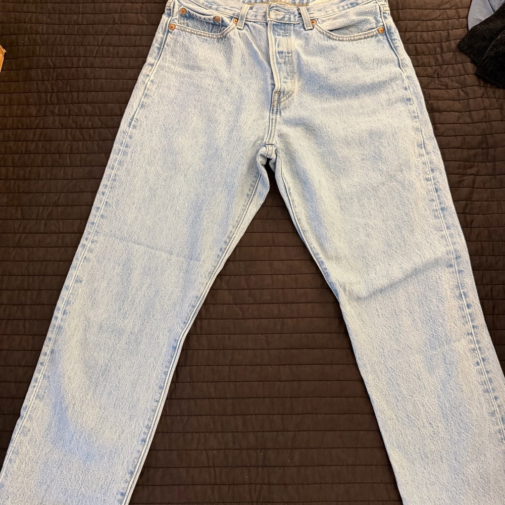 Levi’s wedgie cut